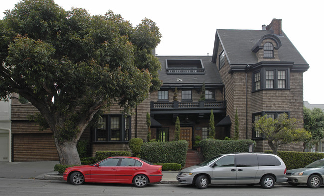 2400 Steiner St in San Francisco, CA - Building Photo - Building Photo