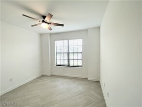 11155 Canopy Loop in Ft. Myers, FL - Foto de edificio - Building Photo