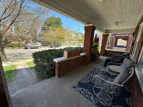 273 Thurman Ave in Columbus, OH - Foto de edificio - Building Photo