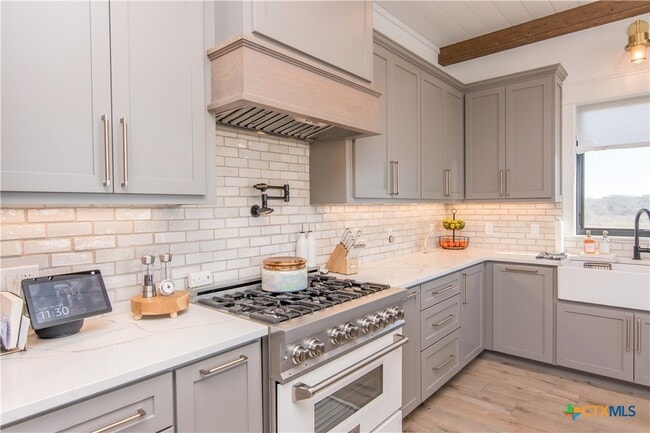 property at 2122 Co Rd 324