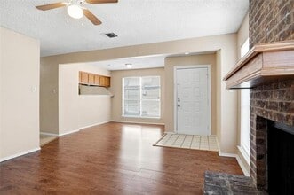 2408 Summer Pl Dr in Arlington, TX - Building Photo - Building Photo