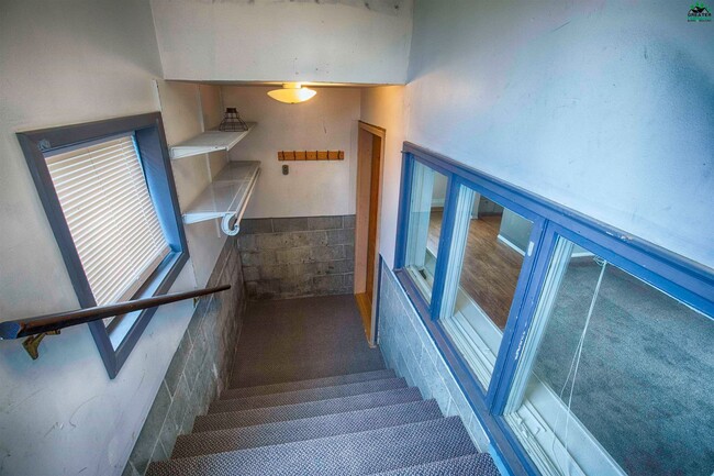 1211 Nineteenth Avenue in Fairbanks, AK - Building Photo - Building Photo