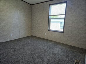 15 N Roxbury Dr in Hamburg, NY - Building Photo - Building Photo