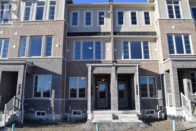2958 Whites Rd in Pickering, ON - Building Photo - Building Photo
