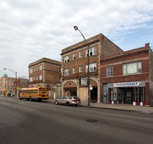 5246 W Chicago Ave Apartments