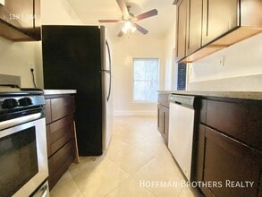 800 N Las Palmas Ave in Los Angeles, CA - Building Photo - Building Photo