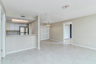 221 6th St S in Jacksonville Beach, FL - Building Photo - Building Photo