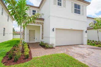 2637 SE 24th Ct in Homestead, FL - Building Photo - Building Photo