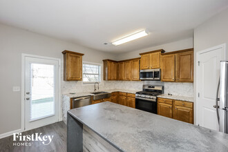 7713 Battle Way in Fairburn, GA - Building Photo - Building Photo