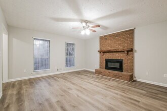 2812 Country Farms Ct in Snellville, GA - Building Photo - Building Photo