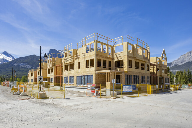 1505 Spring Creek Gate in Canmore, AB - Building Photo - Primary Photo