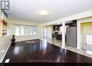 153 Vodden St E in Brampton, ON - Building Photo - Building Photo