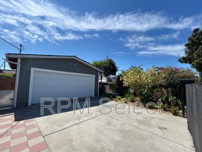 property at 554 Sanford Ave