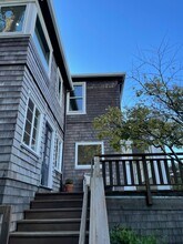 137 Santa Rosa Ave in Sausalito, CA - Foto de edificio - Building Photo