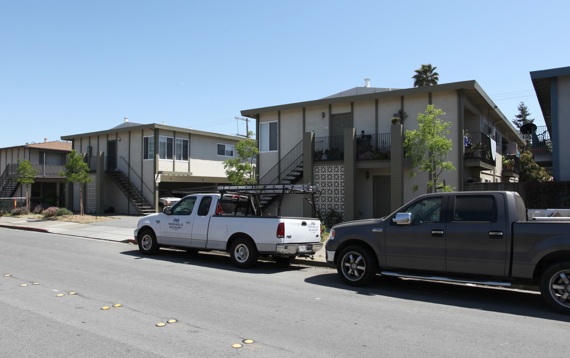 3242-3248 Rolison Rd in Redwood City, CA - Foto de edificio