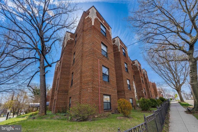 5611 5th St NW in Washington, DC - Building Photo - Building Photo
