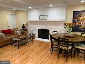 20 Oakley Dr in Cherry Hill Township, NJ - Building Photo - Building Photo