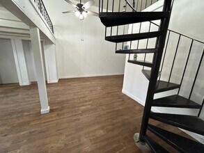 109 N Main St in Taylor, TX - Building Photo - Building Photo