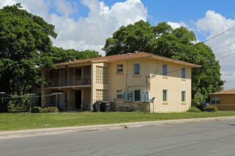 604 21st St in West Palm Beach, FL - Building Photo - Building Photo
