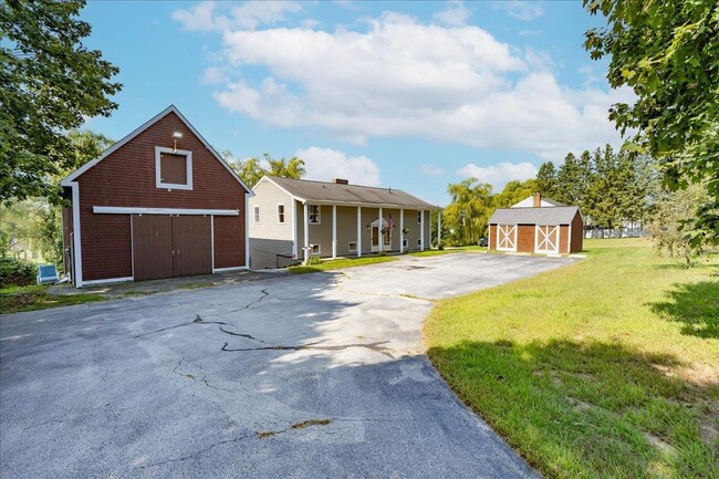 488 Pembroke St in Pembroke, NH - Building Photo - Building Photo