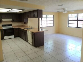 6217 High St in New Port Richey, FL - Building Photo - Building Photo