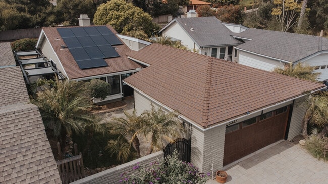 3337 Vivienda Cir in Carlsbad, CA - Building Photo - Building Photo