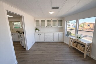 204 52nd Ave Terrace E in Bradenton, FL - Foto de edificio - Building Photo