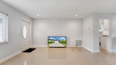 2941 Angler Dr in Delray Beach, FL - Building Photo - Building Photo