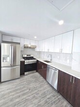 65-18 Austin St in Queens, NY - Building Photo - Building Photo