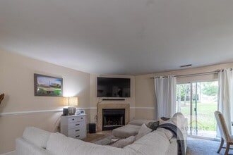 208 Spring Maiden Ct in Glen Burnie, MD - Building Photo - Building Photo