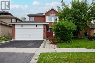 1684 Des Sapins Gardens in Ottawa, ON - Building Photo