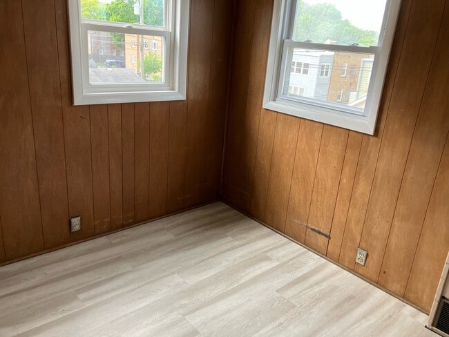 2636 W Balmoral Ave, Unit 2W in Chicago, IL - Building Photo - Building Photo