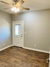 377 Chestnut St in Van, TX - Building Photo - Building Photo
