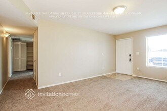 3902 W Camino Acequia in Phoenix, AZ - Building Photo - Building Photo