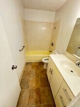 98-1032-1032 Moanalua Rd in Aiea, HI - Building Photo - Building Photo