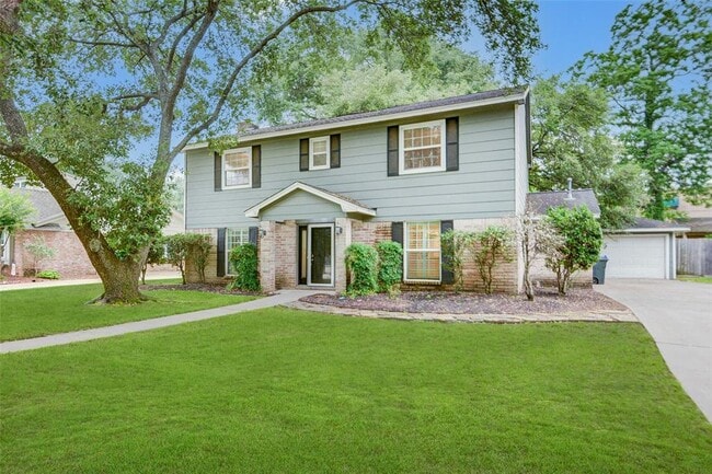13915 Charlynn Oaks Dr in Houston, TX - Building Photo - Building Photo