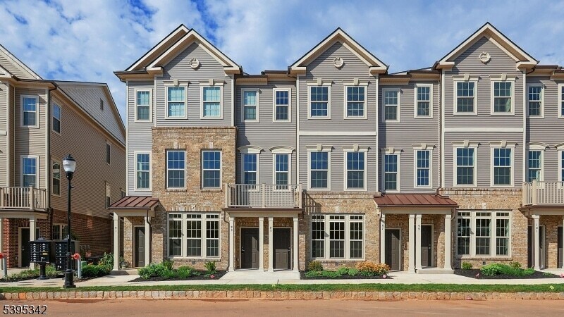 95 Robeson St in Somerville, NJ - Building Photo