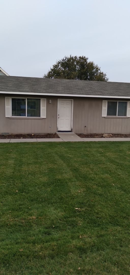 656 SW 5th St in Ontario, OR - Building Photo - Building Photo