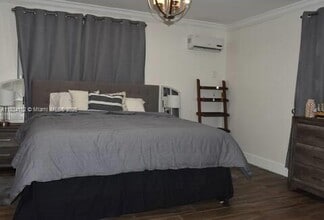 650 E 10th Ave in Hialeah, FL - Building Photo - Building Photo