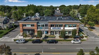 5712 Main St in Williamsville, NY - Building Photo