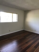10215 Somerset Blvd in Bellflower, CA - Building Photo - Building Photo
