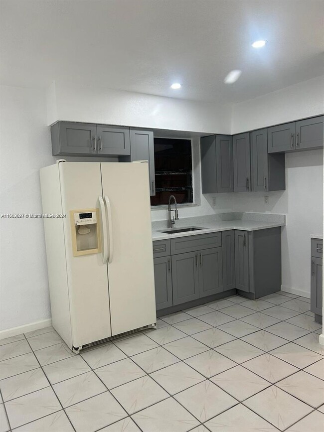 1538 NW 52nd Ave-Unit -1 in Lauderhill, FL - Building Photo - Building Photo