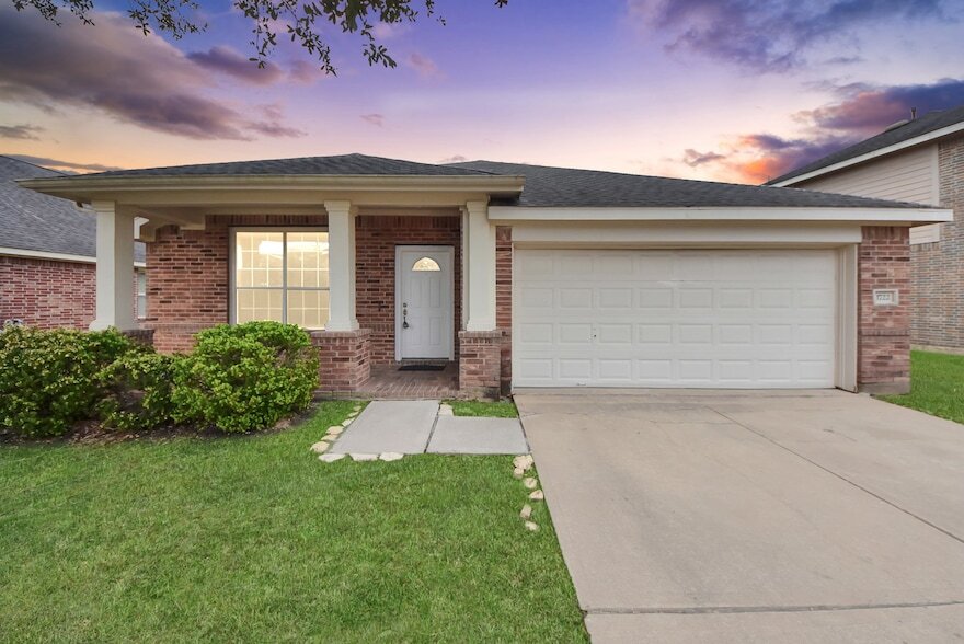 1722 Lansing Cove Dr in Fresno, TX - Foto de edificio