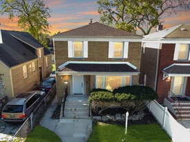 9318 S Aberdeen St in Chicago, IL - Building Photo