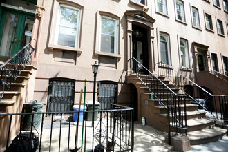 429 Clinton St in Brooklyn, NY - Building Photo - Building Photo