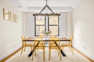 320 W 89th St in New York, NY - Building Photo - Building Photo