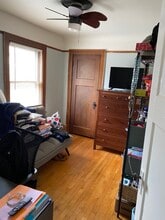 5805 W Wells St in Wauwatosa, WI - Building Photo - Building Photo