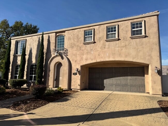 5569 Diamond Ridge Dr in Redding, CA - Building Photo - Building Photo