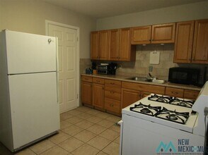 901 S 10th St in Artesia, NM - Building Photo - Building Photo