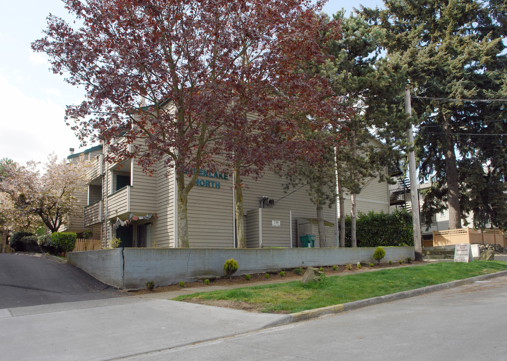 Greenlake North Apartments in Seattle, WA - Building Photo